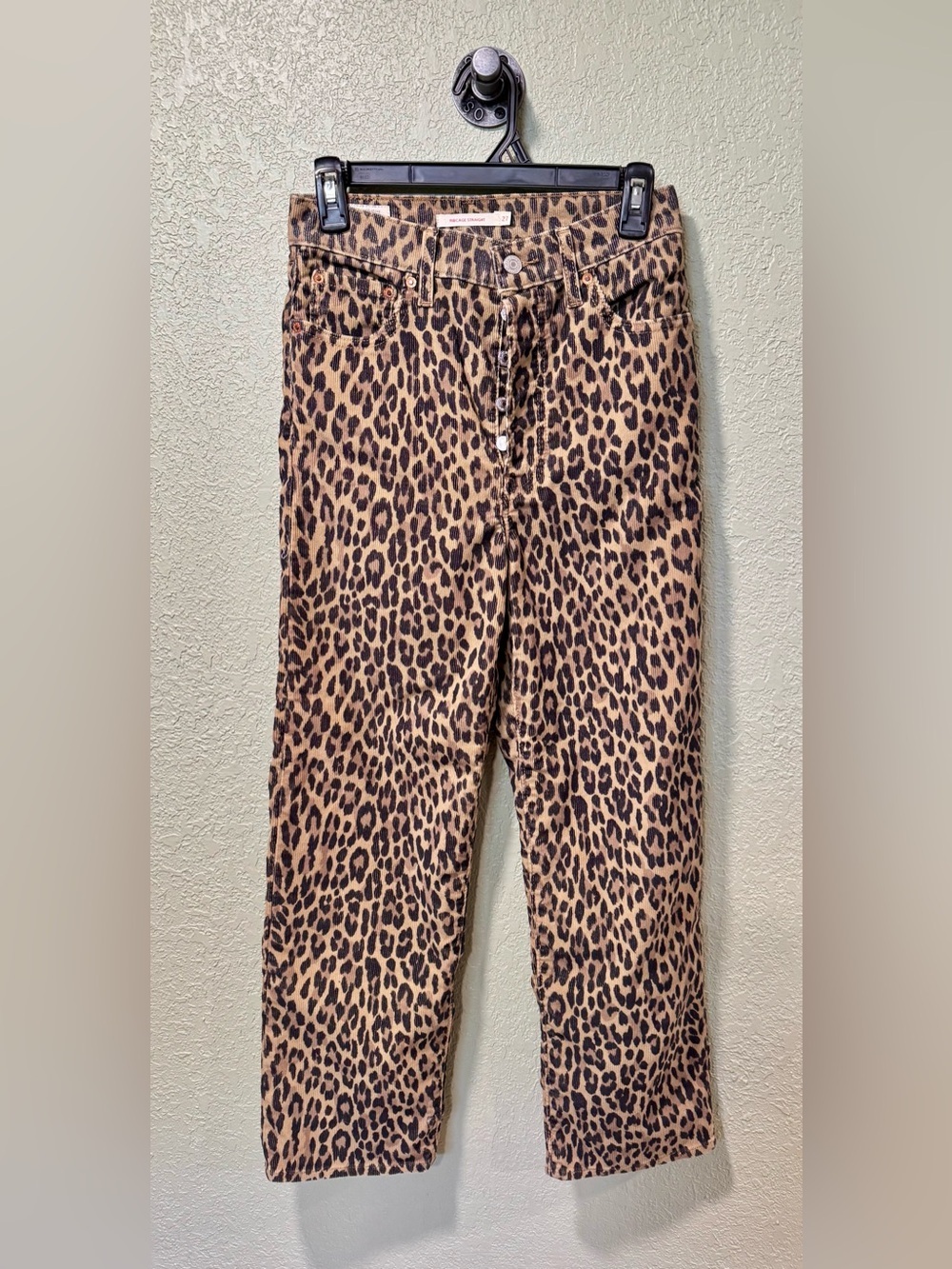 Levi's Straight Leg Leopard Print Pants in Tan and Black 27